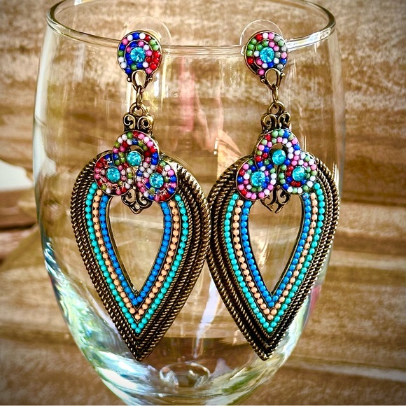 Beautiful unique blue/green statement earrings - Picture 1 of 8